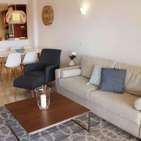 Ref 12 Luxury Aparment With Views