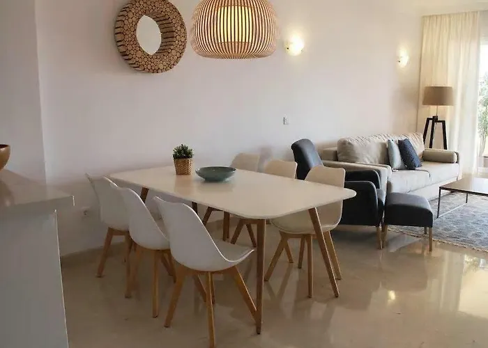 Ref 12 Luxury Aparment With Views