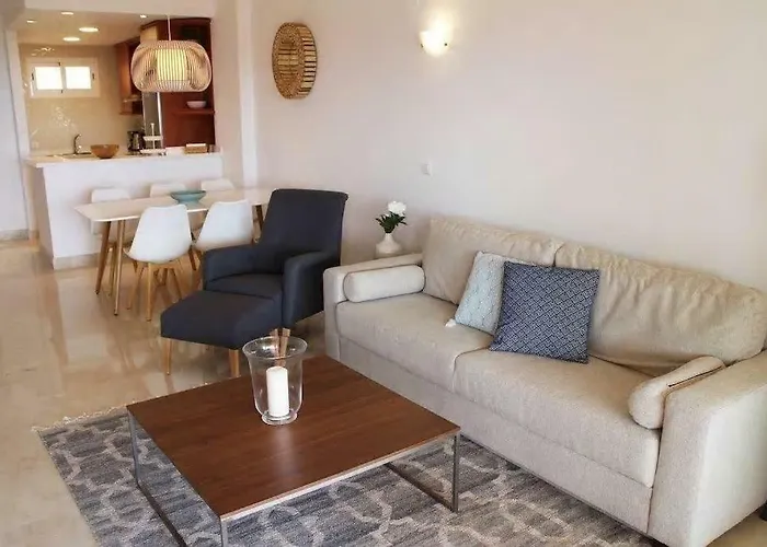Ref 12 Luxury Aparment With Views
